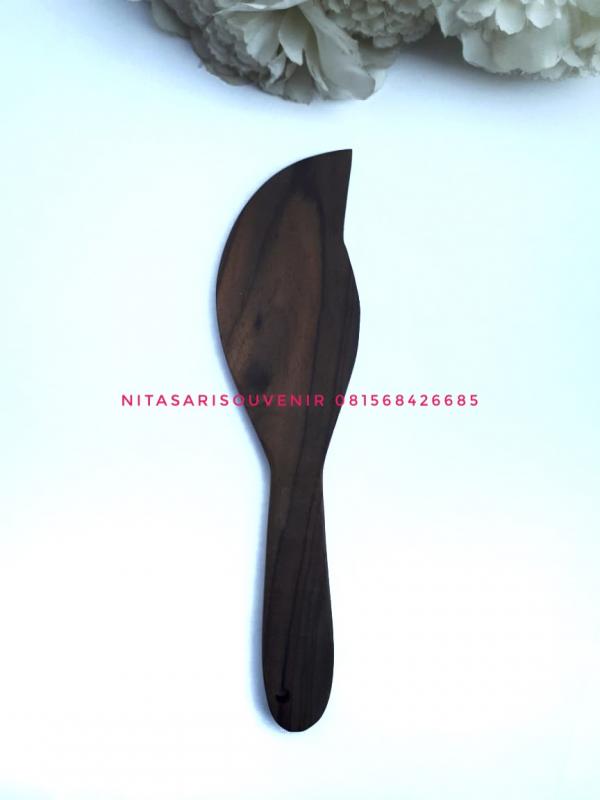 centong daun hitam centong daun hitam