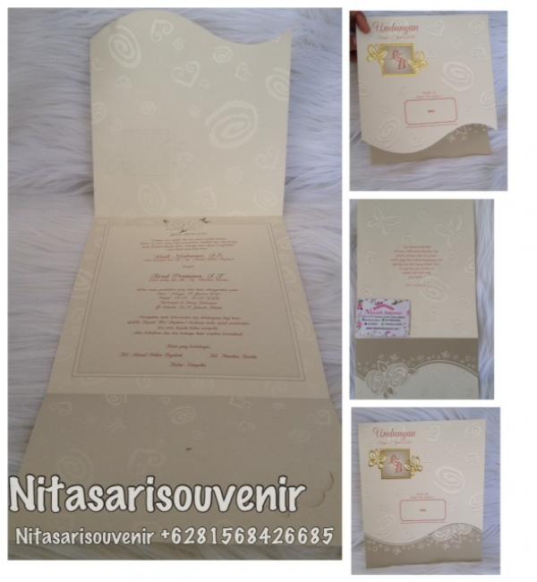 Undangan EB krem 8882 Undangan EB krem 8882