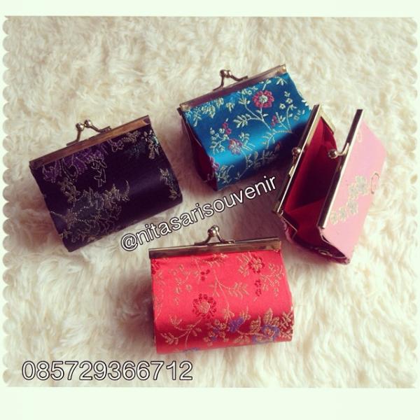 Dompet hollo cina Dompet hollo cina