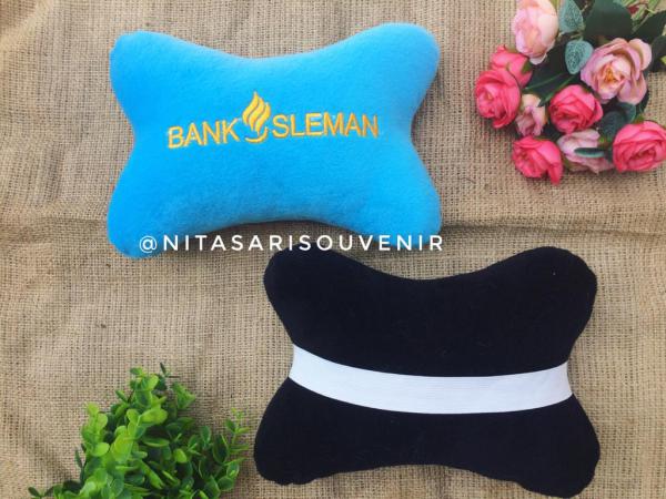 Bantal mobil Bantal mobil