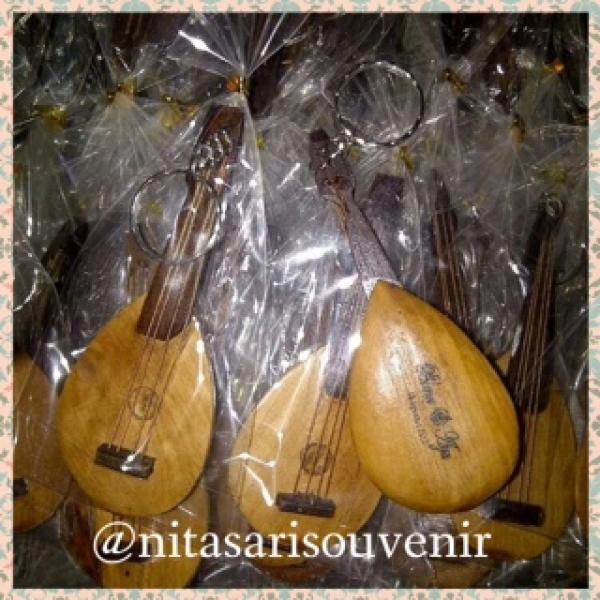 Gantungan kunci gitar mandolin kp  Gantungan kunci gitar mandolin kp