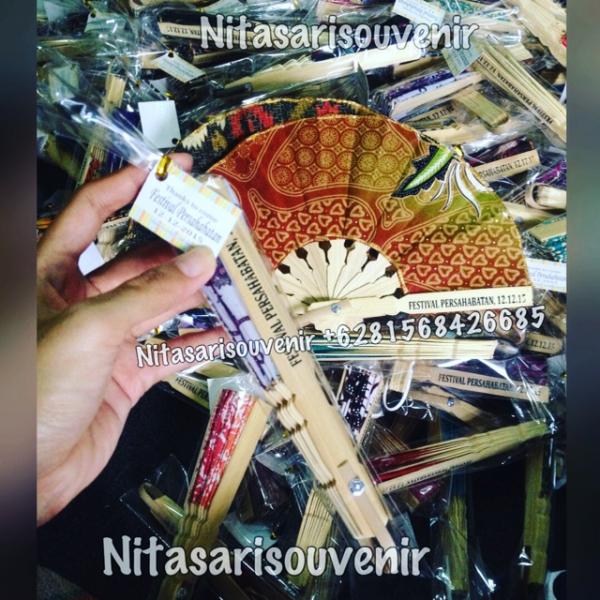 Kipas batik 16cm kp  Kipas batik 16cm kp