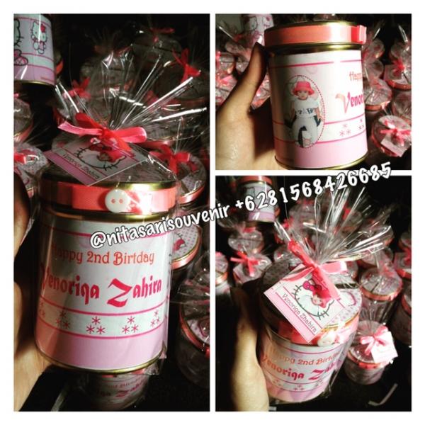 Kaleng tabung celengan Kaleng tabung celengan