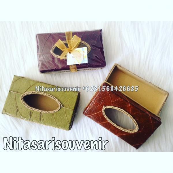 Box tisu saku daun S kp  Box tisu saku daun S kp
