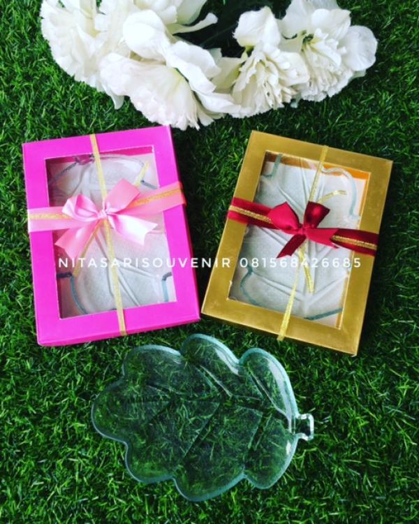 piring daun  piring daun