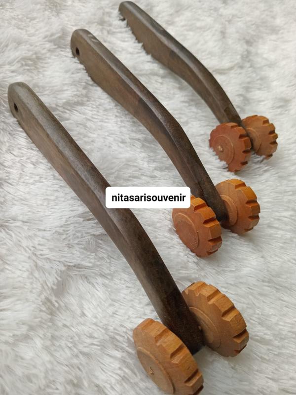 Alat Pijat Refleksi Roll Alat Pijat Refleksi Roll