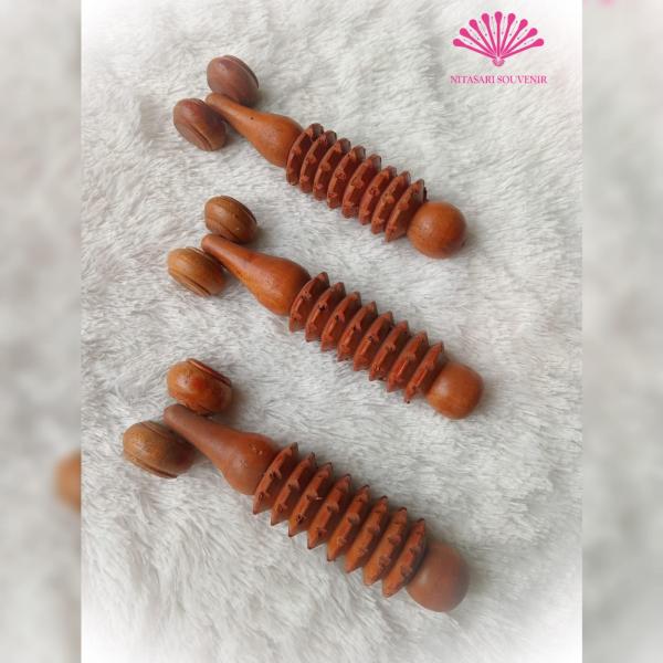 Alat Pijat Refleksi Tangan Alat Pijat Refleksi Tangan