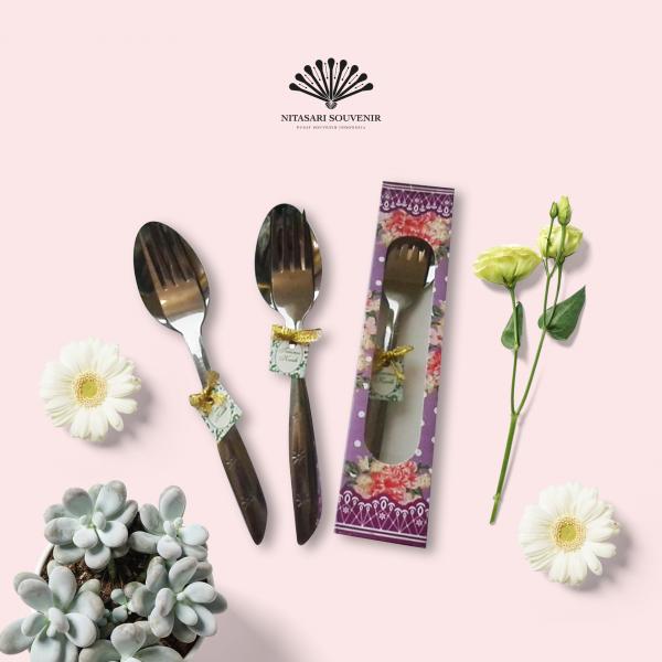 sendok couple box motif besar sendok couple box motif besar