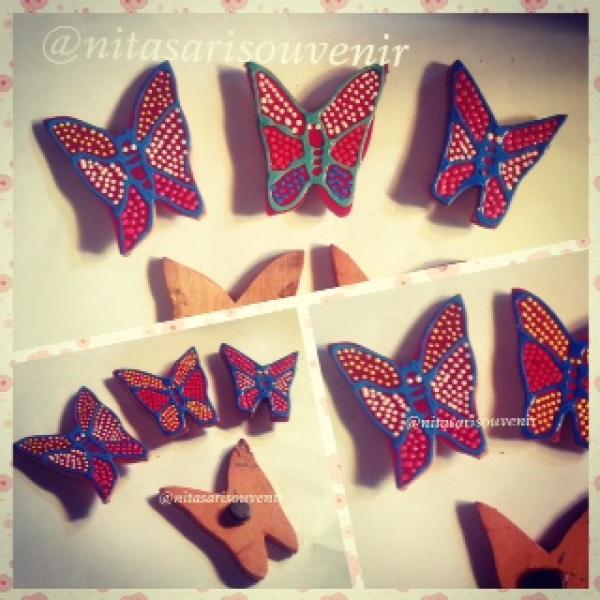 Magnet kupu-kupu totol kp  Magnet kupu-kupu totol kp