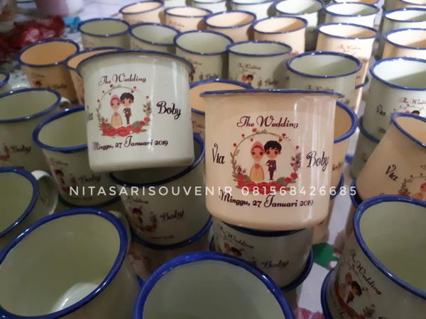 cangkir enamel 
