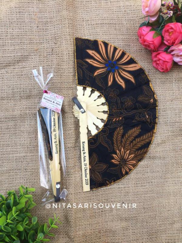 Kipas batik 16cm kp  Kipas batik 16cm kp